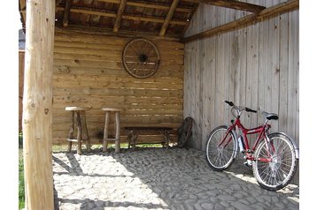 Ucraina Privát Malyj Bereznyj, Exteriorul